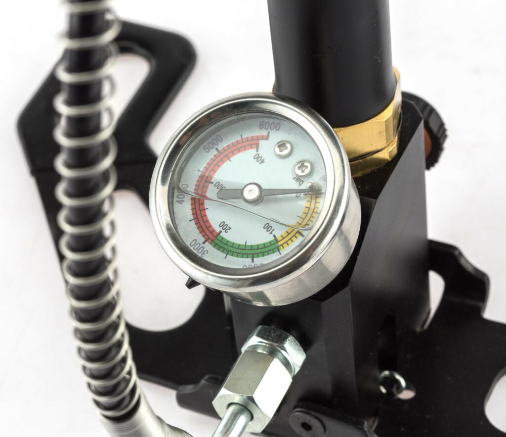 POMPE A MAIN HAUTE PERFORMANCE GAMO AVEC FLEXIBLE