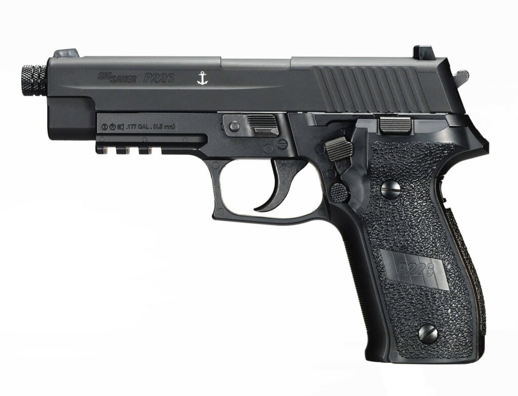 SIG SAUER MK 25 P226 NAVY CAL 4,5mm