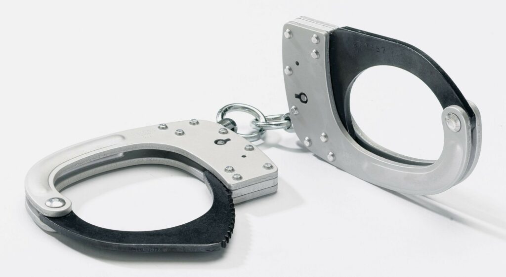 MENOTTES ADMINISTRATIVE SIMPLE SECURITE CLE RONDE