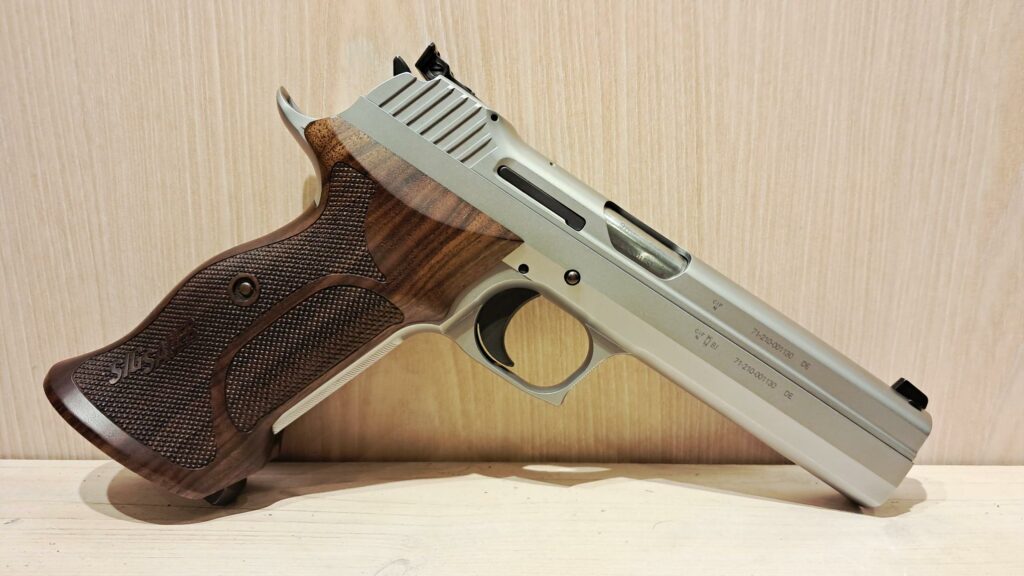 SIG SAUER P210 9x19
