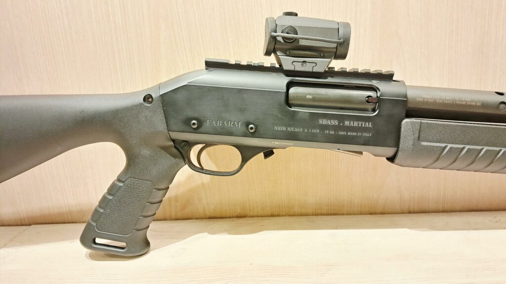 FABARM SDASS MARTIAL 12/76 + HOLOSUN HS 403B +LAMPE TACTIQUE VIRIDIAN XL5