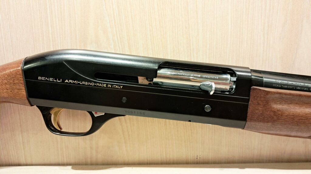 BENELLI MONTEFELTRO 20/76