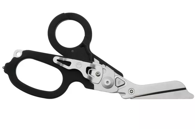 LE832167_02_leatherman